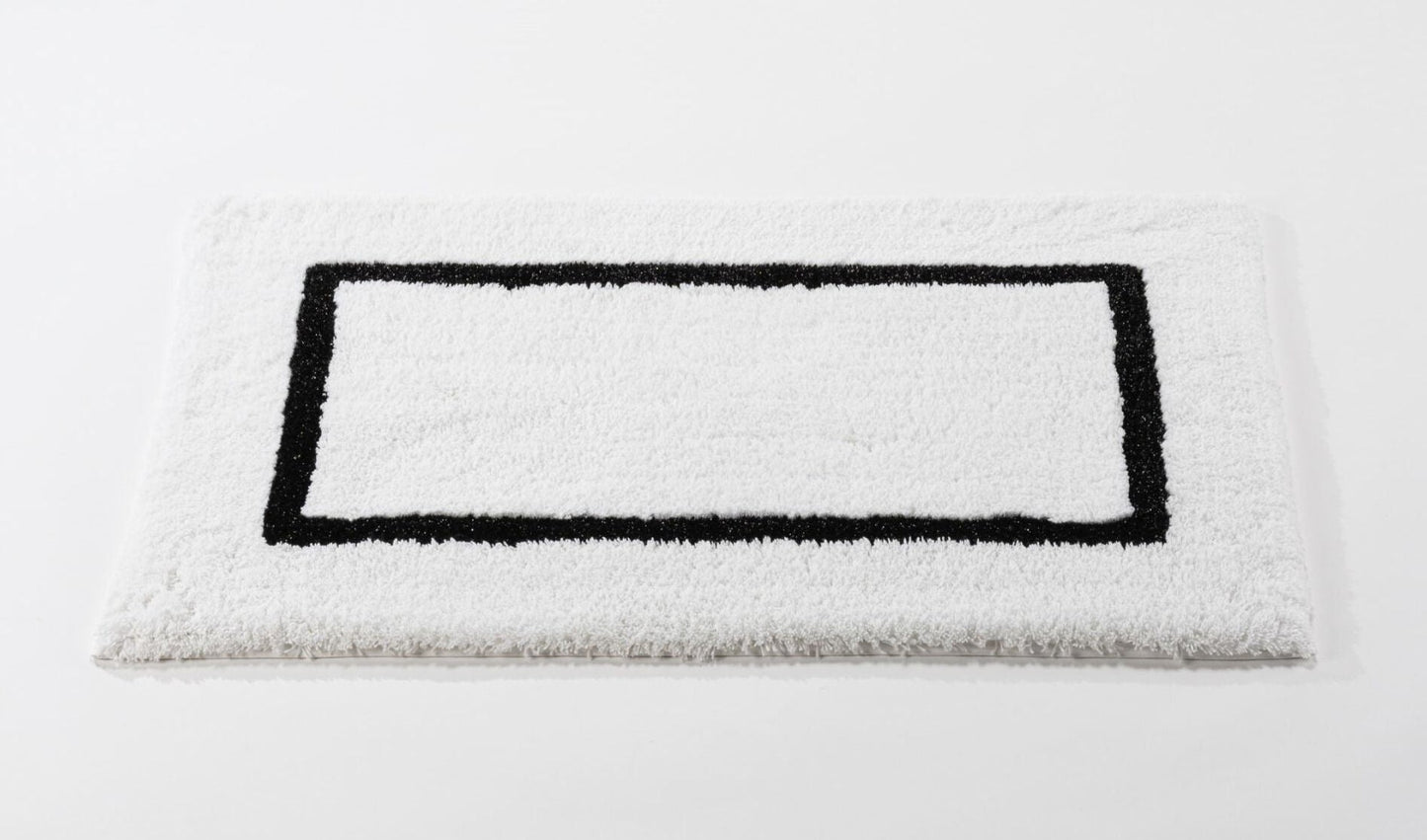 KARAT Luxury Black & White Egyptian Cotton Bathroom Rug - |VESIMI Design| Luxury Bathrooms and Home Decor